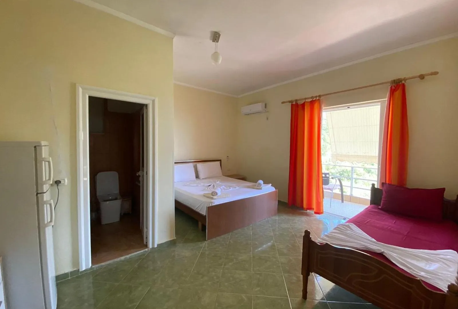 Vila Zaho Dhërmi 0*,